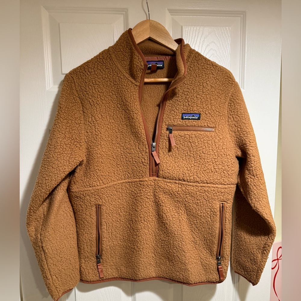 Patagonia Women's Retro Pile Marsupial Fleece Pullover - Picture 2 of 6